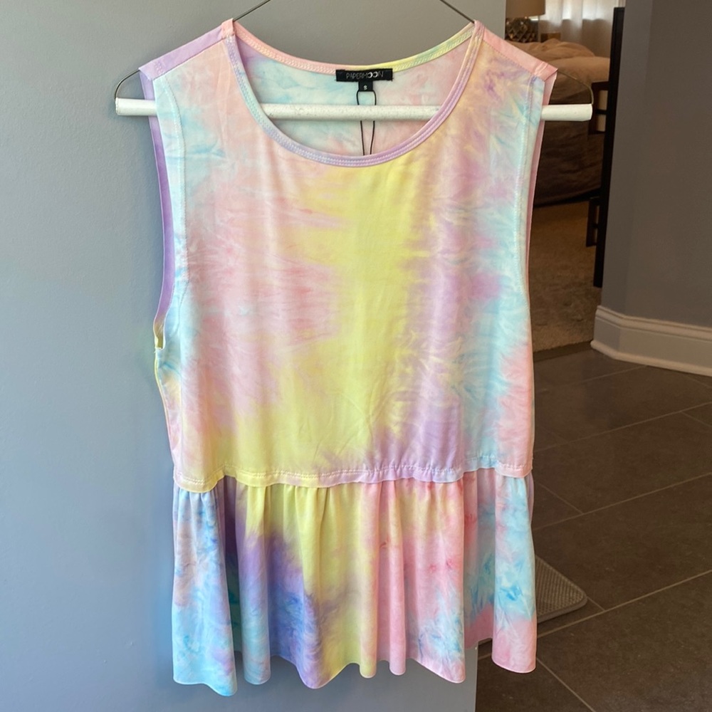 Tie die peplum tank top size small